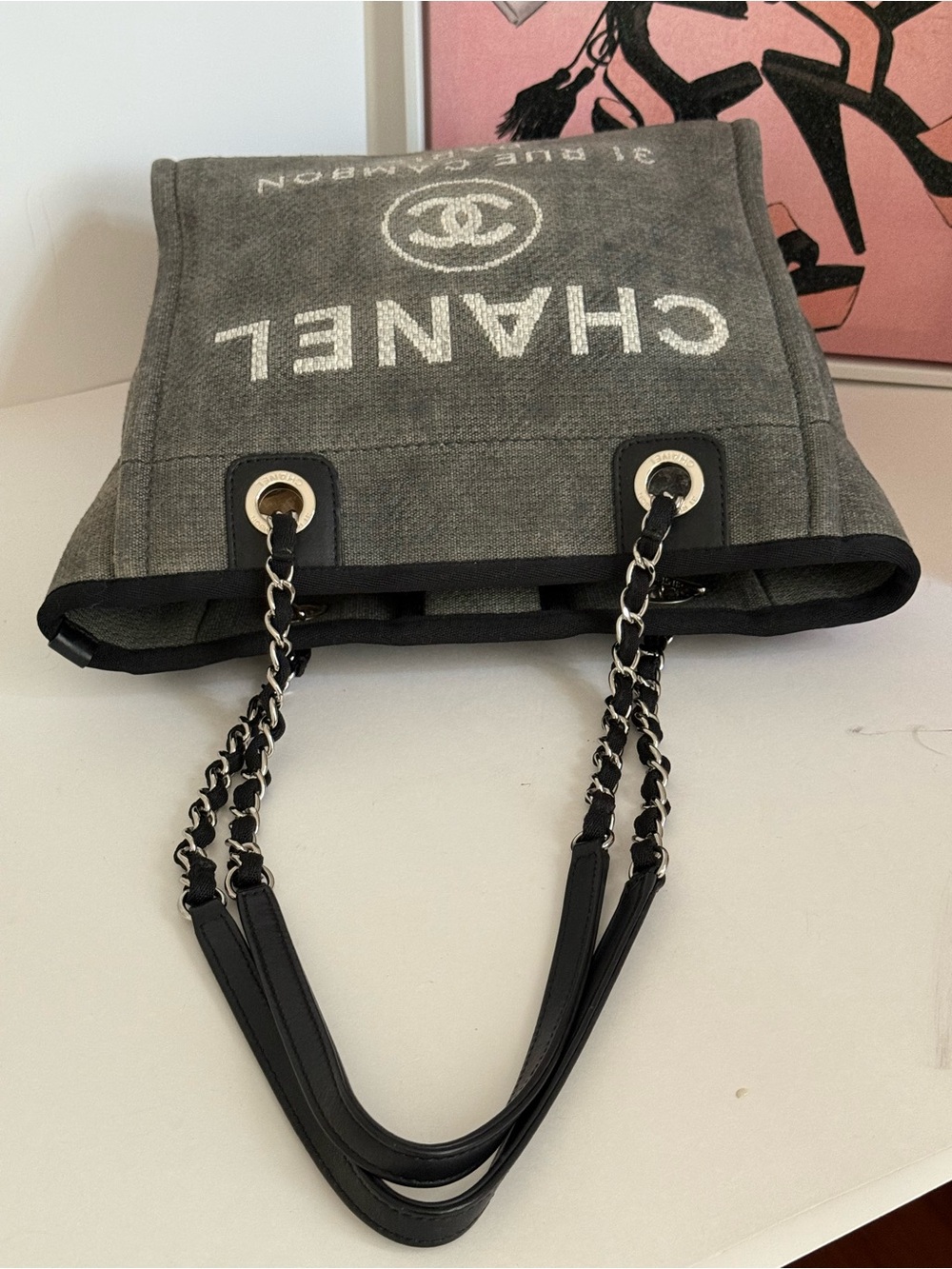 CHANEL Mini Deauville “31 Rue Cambon Paris”Tote bag 🌟 - Picture 8 of 17